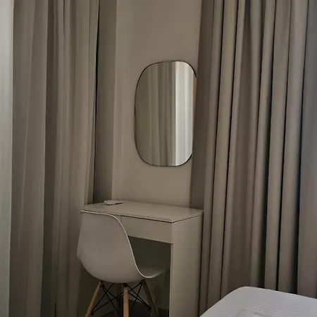 Apartament Local