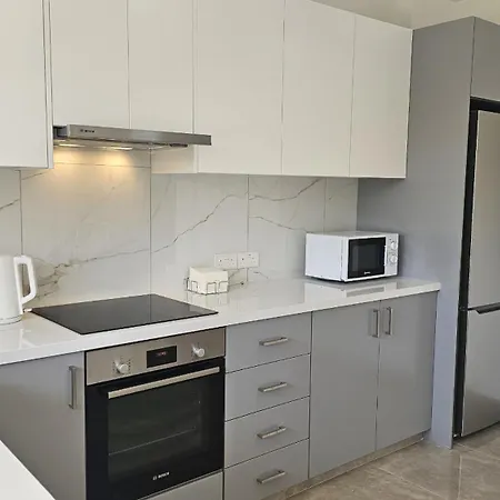 Apartament Local *