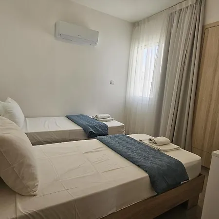 Apartament Local